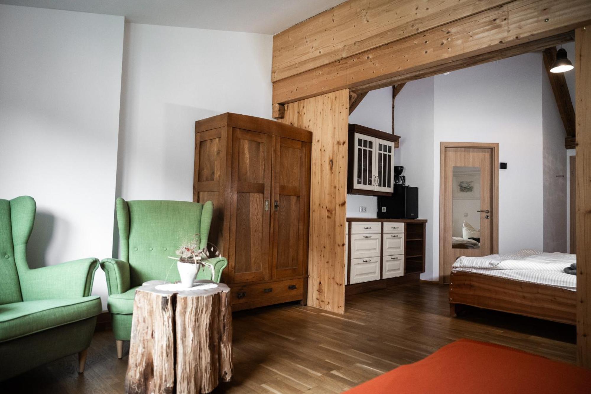 Alte Kass Hotel & Kaffeehaus Neidlingen Екстериор снимка