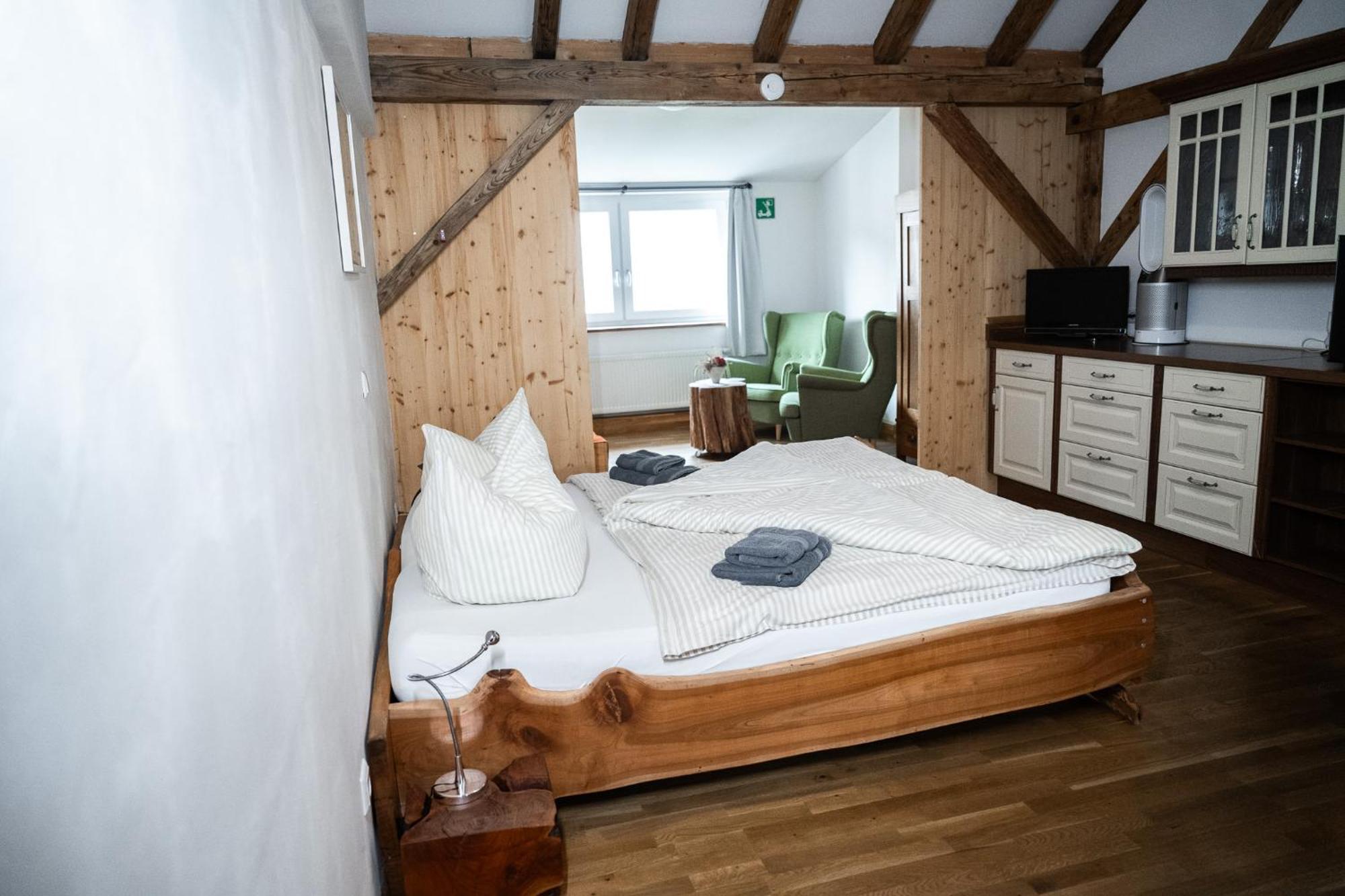 Alte Kass Hotel & Kaffeehaus Neidlingen Екстериор снимка